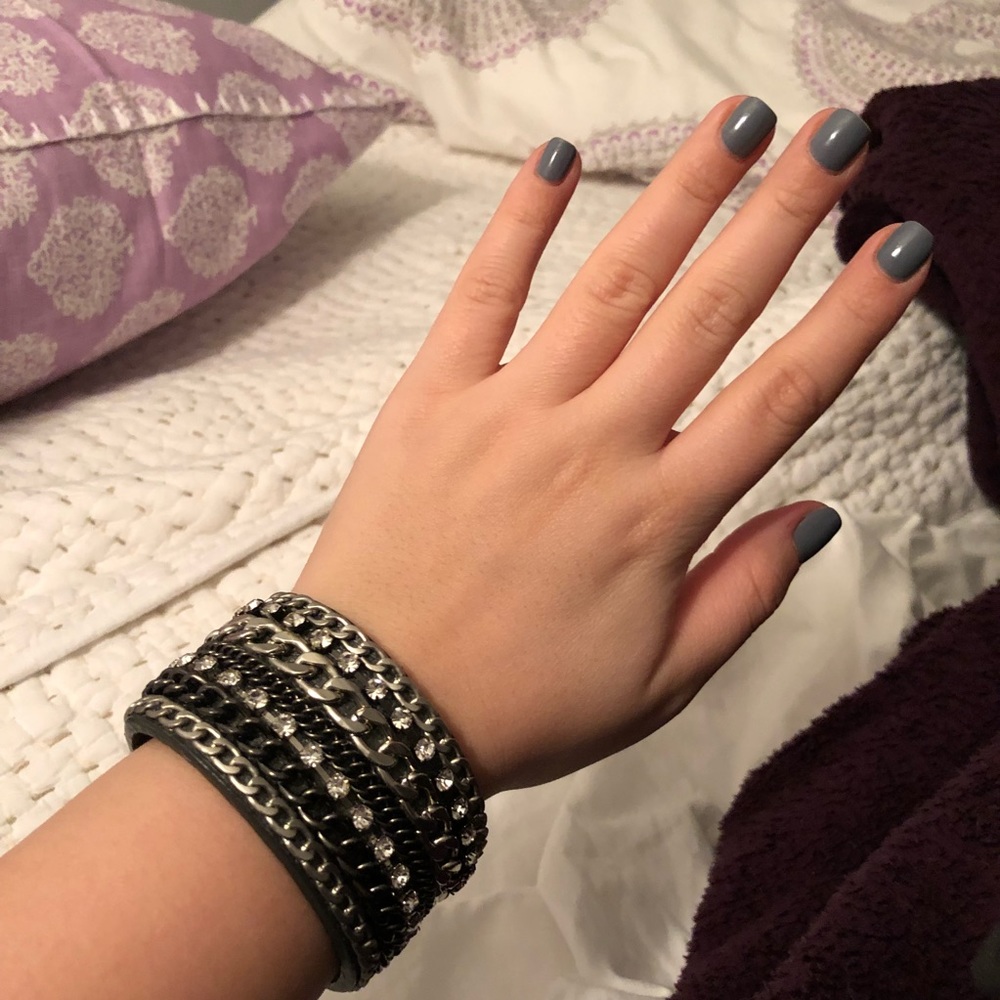 Cute & elegant bracelet with chains